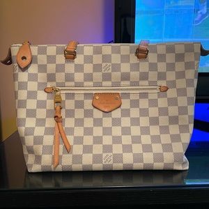 SOLD‼️ 💎Iena pm💎